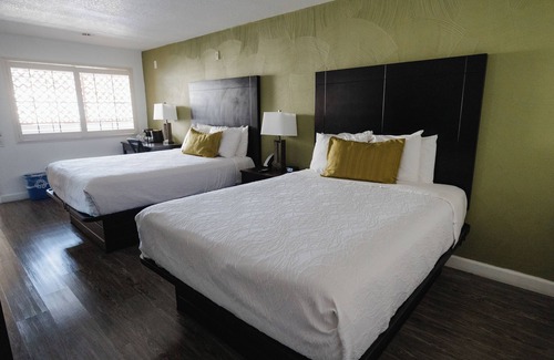 Old Town Hotel | Old Town Western Inn & Suites