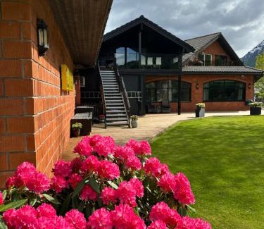 Olden Apartment | Olden apartments 3, penthouse.