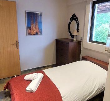 Eretria House | Oleander