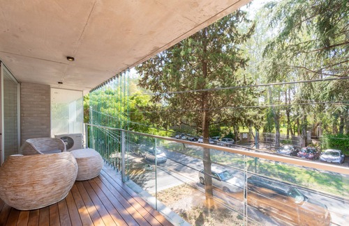 Olivos Apartment | Olivos Harbour Premium Deco Apartmentn55 sqm - 400 mb WIFI - pool - gym