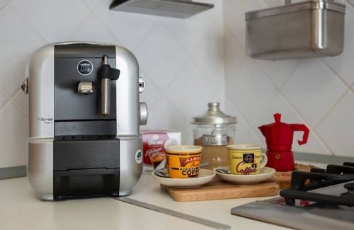 Oltretorrente Apartment | Oltretorrente Quiet Apartment - con Balconi!