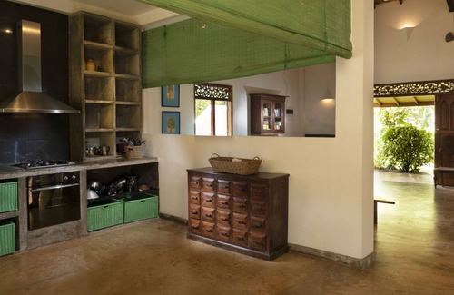 Kaduruduwa Villa | OLU VILLA Set in a Lush and Serene Garden.