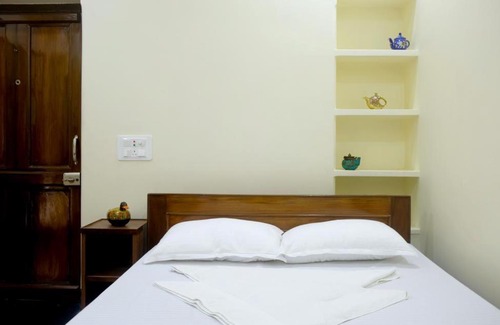Ballygunge Apartment | Olys Apartment Gariahat