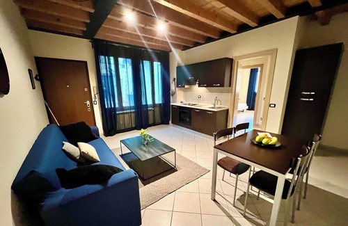 Pavia House | OMA Residence