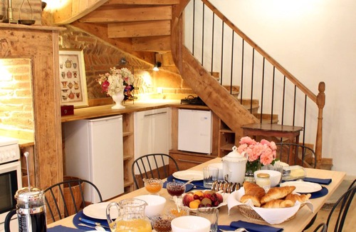 Le Fousseret House | Ombre Rose