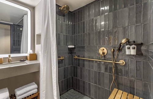 Downtown Austin Hotel | Omni Austin Hotel