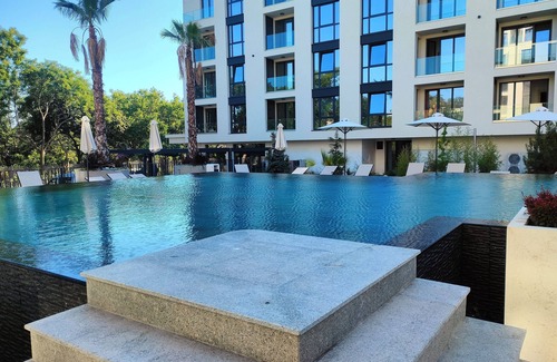 Saints Constantine and Helena Condo | One room apartment