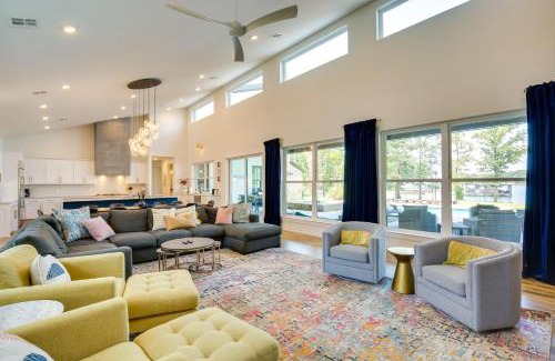 Malakoff House | On Cedar Creek Reservoir Malakoff Home with Pool!