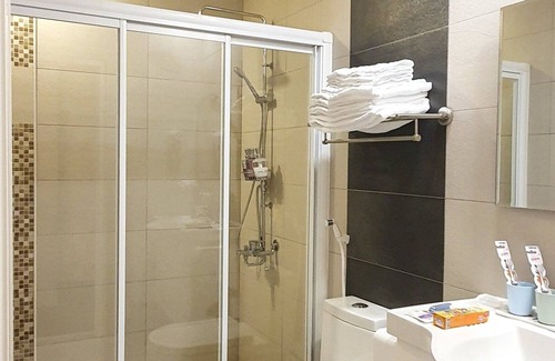 Lugu House | On One Side