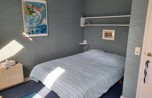 Mortsel Apartment | On our way to Antwerp, first stop