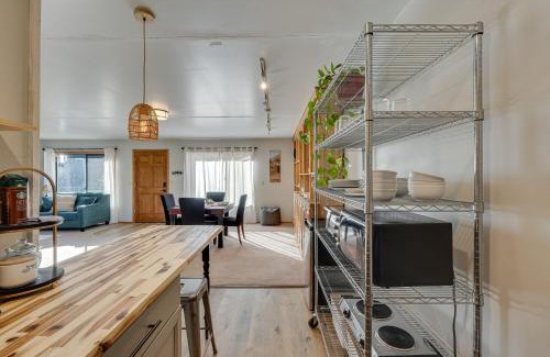 Central Point House | On-Site Winery and Tasting Room Oregon Bungalow!