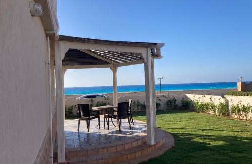 Al-Hammam House | On the beach house