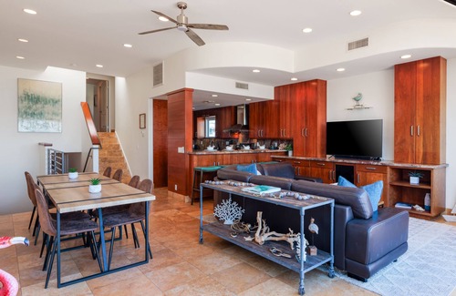 Mission Beach House | On the Sand | AC | Immaculate Views!