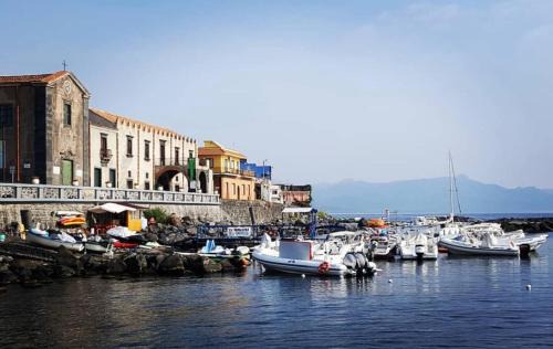 Coste Apartment | Onde Dell' Etna 10