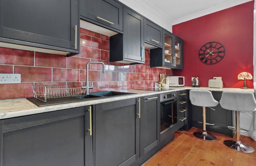 Eastbourne House | One Bed Pied a Terre by the Sea