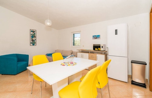 Necujam Apartment | One bedroom apartment with terrace and sea view Nečujam, Šolta (A-16729-a)