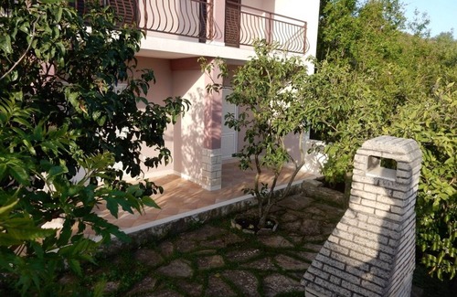 Loviste Apartment | One bedroom apartment with terrace and sea view Lovište, Pelješac (A-18656-c)