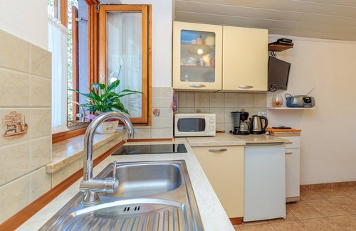 Oprtalj Apartment | One bedroom apartment A2 in Central Istria