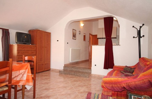 Zambratija Apartment | One bedroom apartment near beach Zambratija, Umag (A-6997-a)