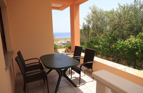 Batalaza Apartment | One bedroom apartment near beach Ugljan (A-829-a)