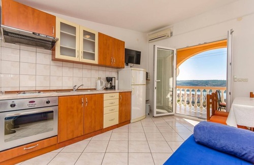 Rtina Apartment | One bedroom apartment with balcony and sea view Rtina - Miočići, Zadar (A-13072-a)