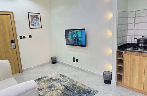 Wuse 2 Apartment | One bedroom Apartment with Balcony in the heart of Abuja (Wuse II)