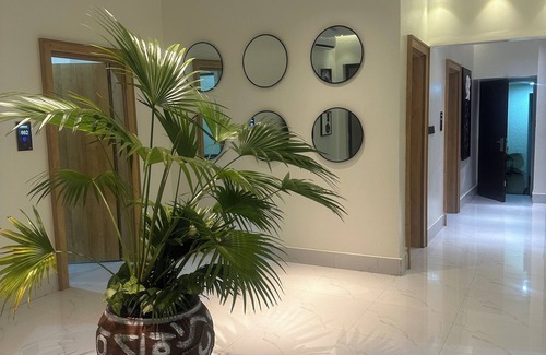 Wuse 2 Apartment | One bedroom Apartment with Balcony in the heart of Abuja (Wuse II)