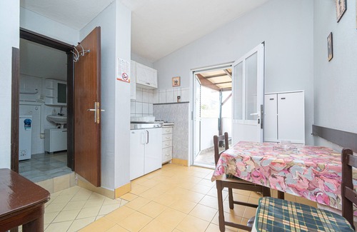 Zrce Apartment | One bedroom apartment with terrace and sea view Sveti Marko, Pag (A-21654-a)