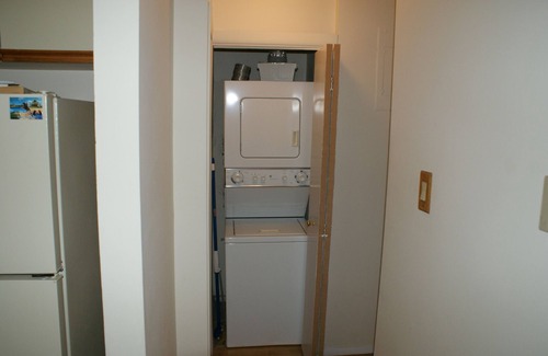 Bay Ridge Apartment | One Bedroom condo in a nice neighborhood, for long term stay