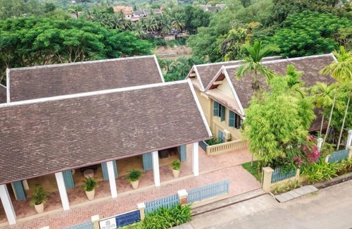 Luang Prabang Villa | One Bedroom Deluxe Garden View Villa (D)