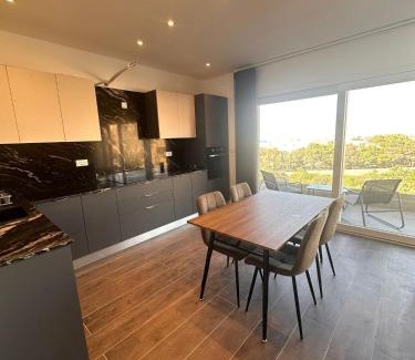 Ta' Pennellu House | One Bedroom in New Apt Mellieha- Blue Room 2