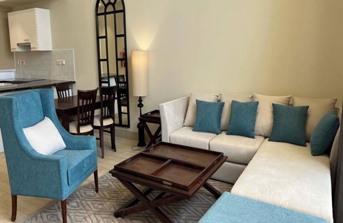 Salalah Villa | One-Bedroom Oasis with Pool View