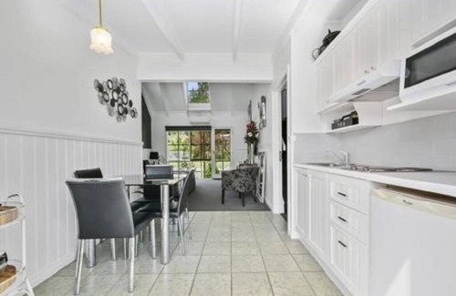 Traralgon Apartment | One Bedroom, Two-Storey Apartment