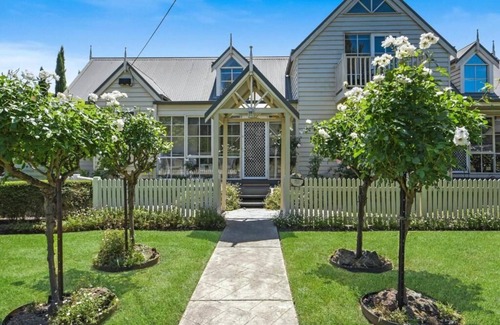 Traralgon Apartment | One Bedroom, Two-Storey Apartment