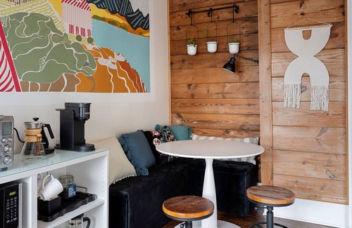 Kessler Apartment | One bedroom urban hideaway right in the middle of bustling Dallas