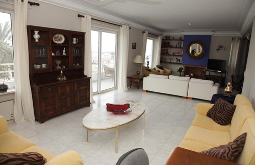Petaloudes Apartment | One flat-one floor-ONLY FAMILIES ALLOWED