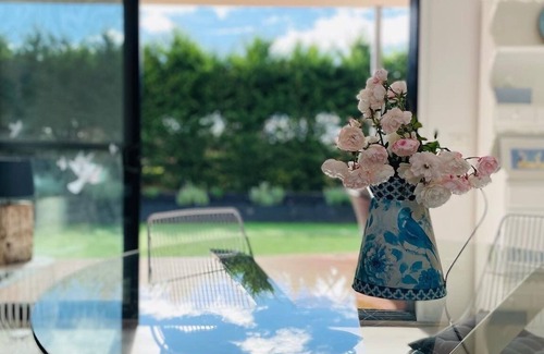 Tyabb Cottage | One of a kind - FarmStay 'Maple Cottage' on Melbournes' Mornington Peninsula