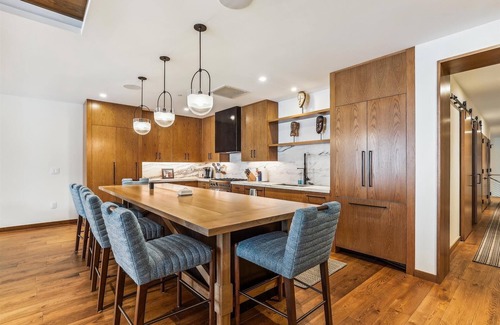 Stowe Area House | One Spruce Peak: 4 br, ski-in/ski-out, fireplace, a/c, community pool and hot tub!