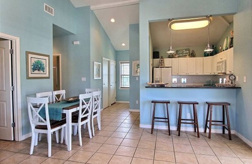 Sand Point House | ONLY In-Town Neighborhood w/Restaurant, Bar, Pool/Hot Tub, Beach & Cart Access