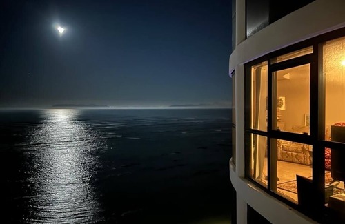 Strand Apartment | Oppulent Apartment on the Beach