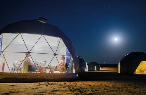 Bidiya RV Rental | Opulent Omani Desert Retreat: Adventure & Culture