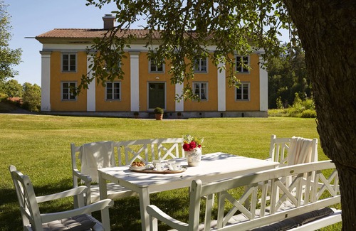 Atvidaberg Municipality House | Orangeri in beautiful mansion environment, Uknadalen