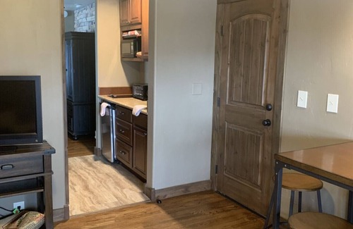 Paonia Apartment | Orchard Access, Mountain Views, Close to Wineries