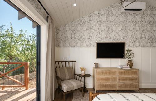 Julian Hotel | Orchard Hill