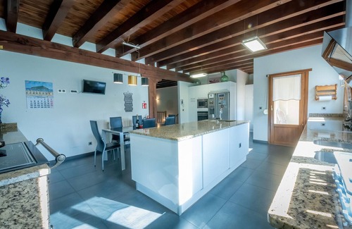 Olaskoegia Ski Chalet | Oribar Bazter Goikoa - Cozy semi-detached home in the countryside by Egona