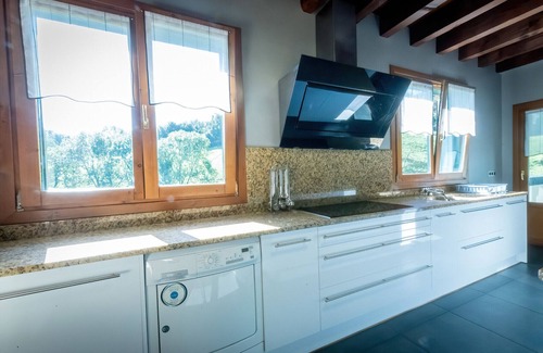 Olaskoegia Ski Chalet | Oribar Bazter Goikoa - Cozy semi-detached home in the countryside by Egona