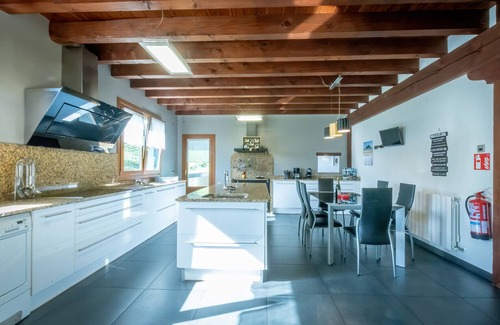 Olaskoegia Ski Chalet | Oribar Bazter Goikoa - Cozy semi-detached home in the countryside by Egona