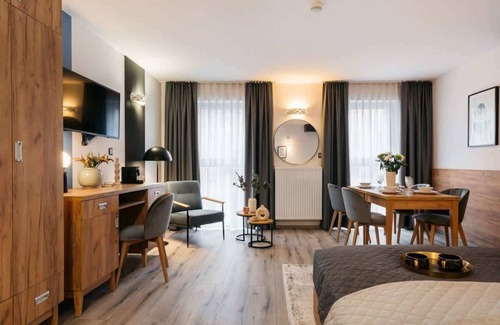 Ursus Apartment | ORSO Apartment with king size bed