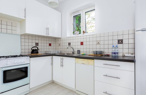 Gdansk Apartment | Orunia Apartment with Garden