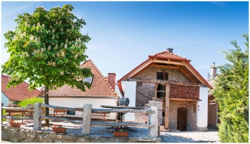 Hnanice House | Osada Havranů